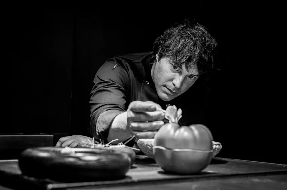 Una cocina líquida y orgánica que fluye.